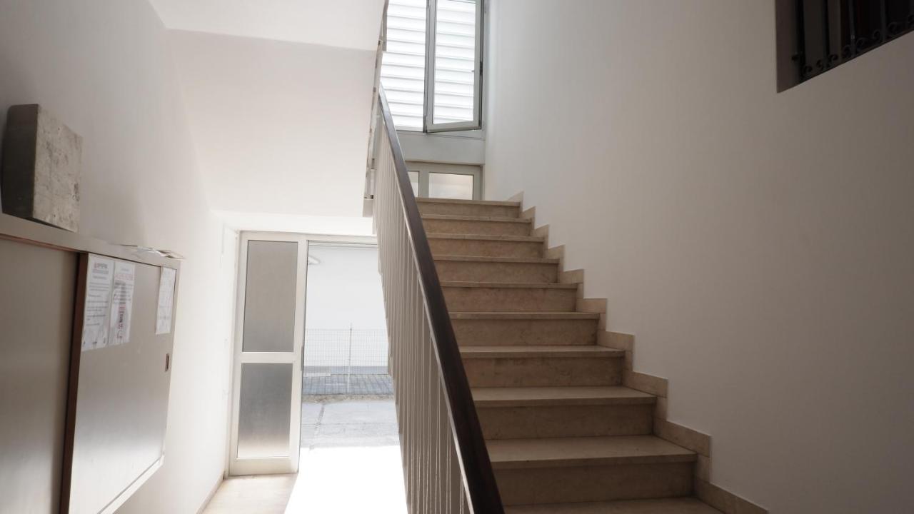 App4rent - Alghe Rosse *